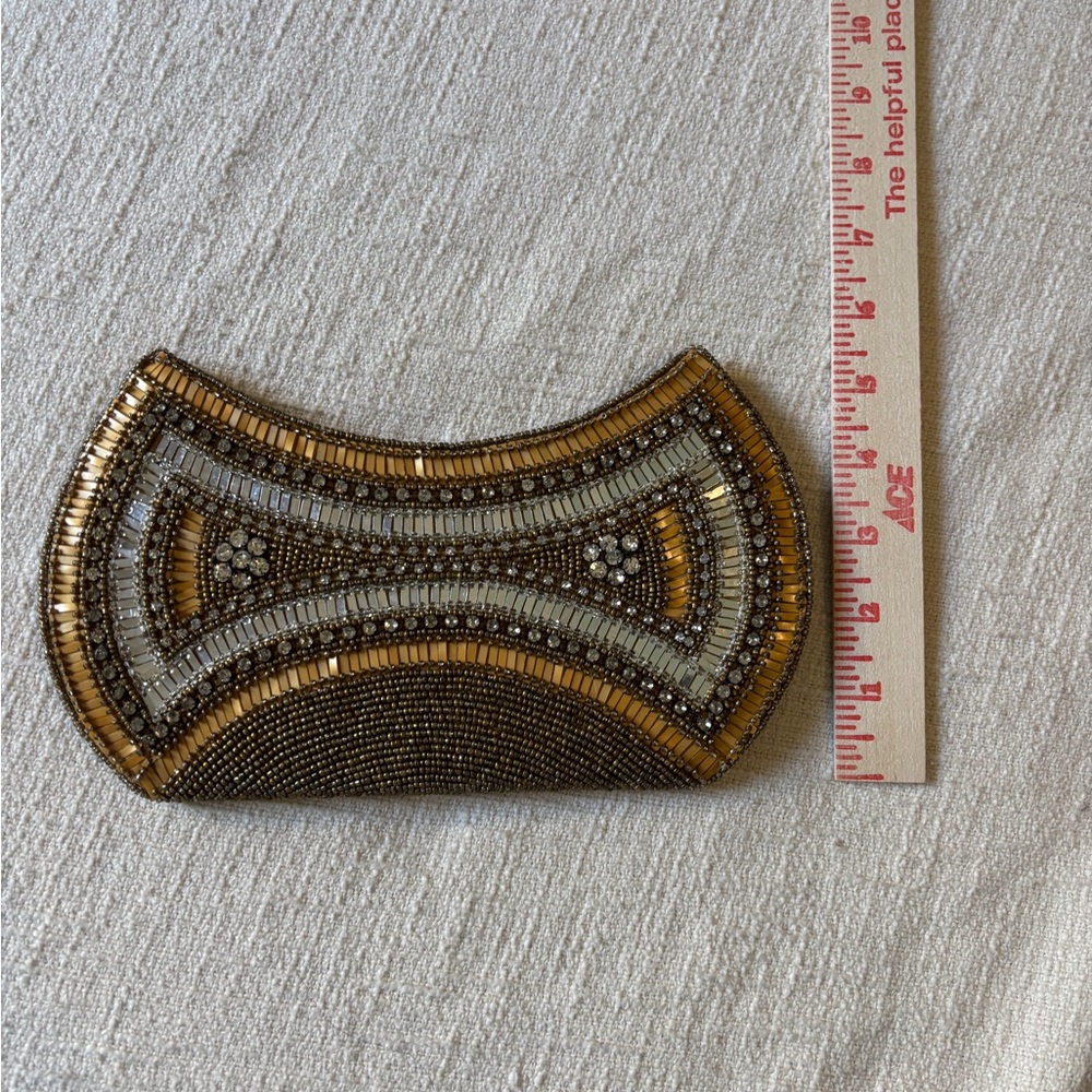 Vintage Small Handheld Elegant Beaded Clutch Purse or Handbag in Gold and Silver - Picture 7 of 7
